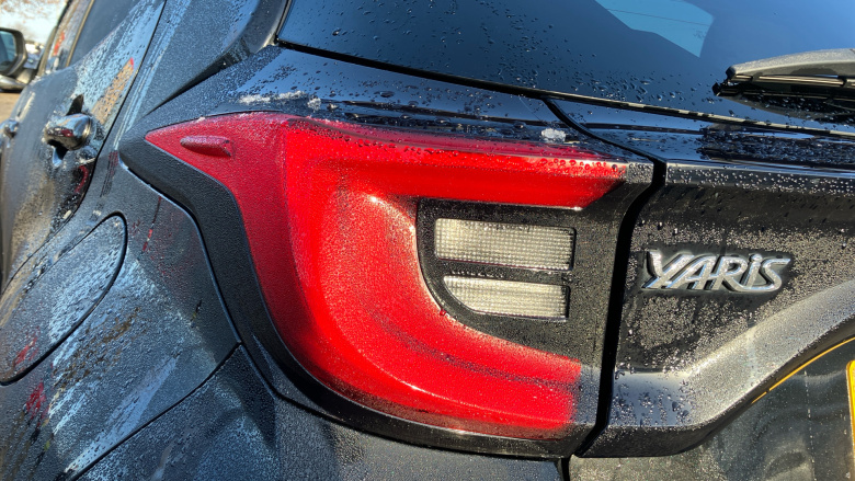 Toyota Yaris 1.5 Hybrid Design 5dr CVT Hybrid Hatchback